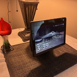 Echo Show 10