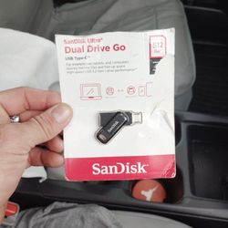 SanDisk Ultra Dual Drive Go USB Type-C with a 512GB storage capacity.