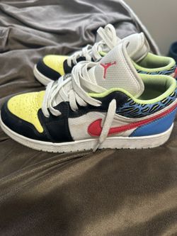 Air Jordon Youth Lows 