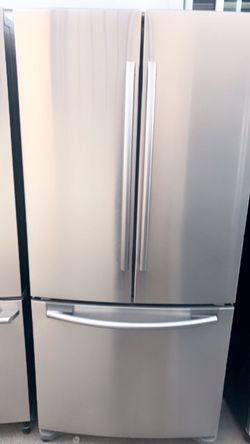 Refrigerador MARCA Samsung medida 33 fe ancho 68 de alto 3 meses de Garantía Delivery