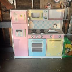 Play Kitchen .