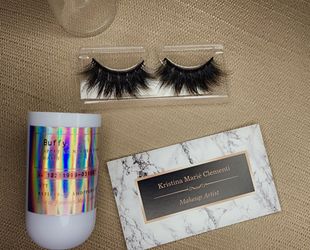 Lashes For Sale !’ 