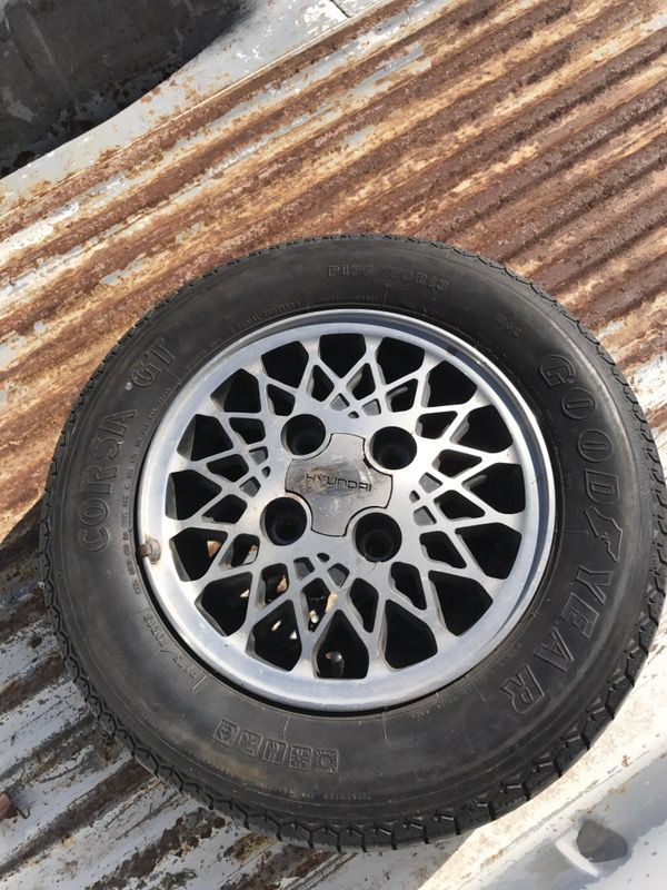 Hyundai wheel and tire