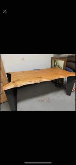 Columbia Outfitters Table