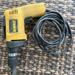 O.B.O. DEWALT DW254 VSR 2500 RPM Deck Screwdriver – TESTED & WORKS GREAT 