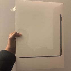 NEW!13 inch Mac-Book Air With Apple M2 Chip 