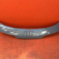 2023 2024 2025 HONDA HR-V REAR BACK LIFTGATE MOLDING COVER PANEL OEM 748903W0