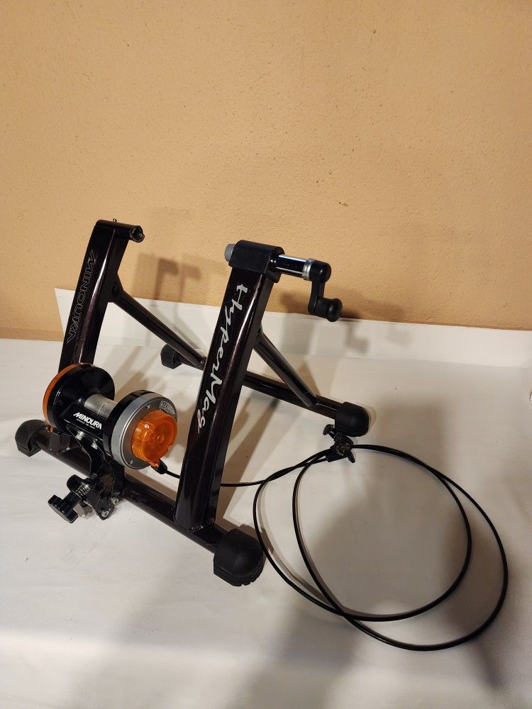 Bicycle Trainer Stand with noise reduction wheel