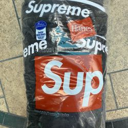Supreme Hanes Boxer Briefs
