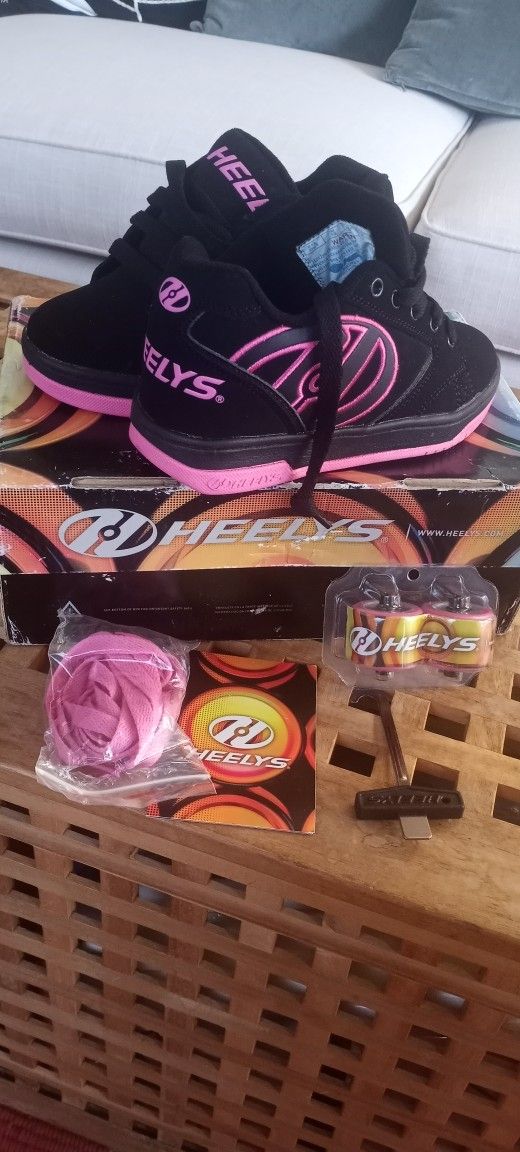 Heels Kids Youth Size 1 Black & Pink Brand New