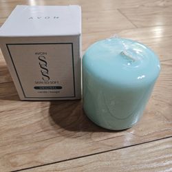 Avon Skin So Soft Original Candle 3" Tall Vintage 1998 - New in Box