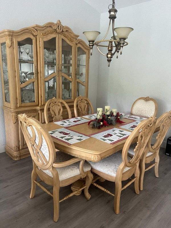 Dining Room Set