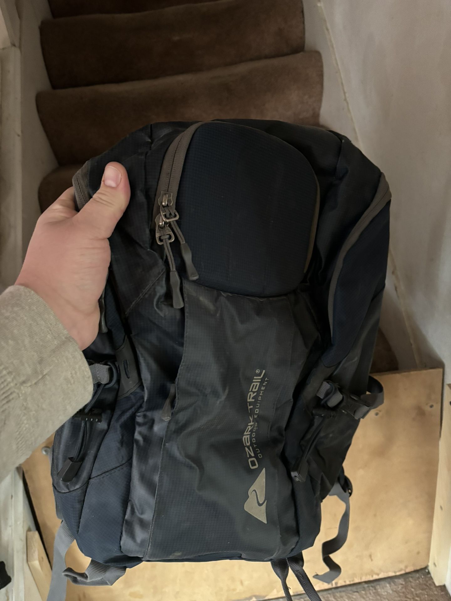 OZARK TRAIL BOOKBAG HIKING SACK
