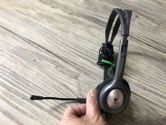 Logitech headset with microphone mic zoom conference pc notebook desktop meeting