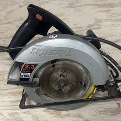 Skilsaw 2.3 Horse Power Model 5150 7 1/4” Circular Saw