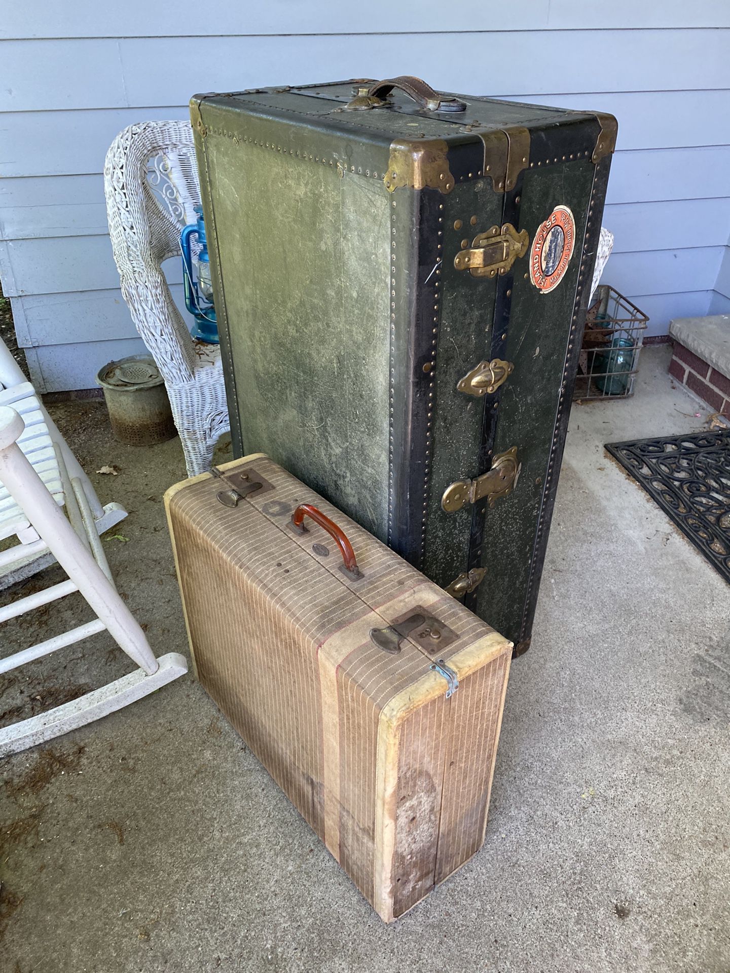 Vintage Lady, Baltimore Luggage Set In Orlando for Sale in Wellington, FL -  OfferUp