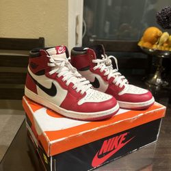Air Jordan 1 High Retro High OG Chicago Reimagined Lost And Found 