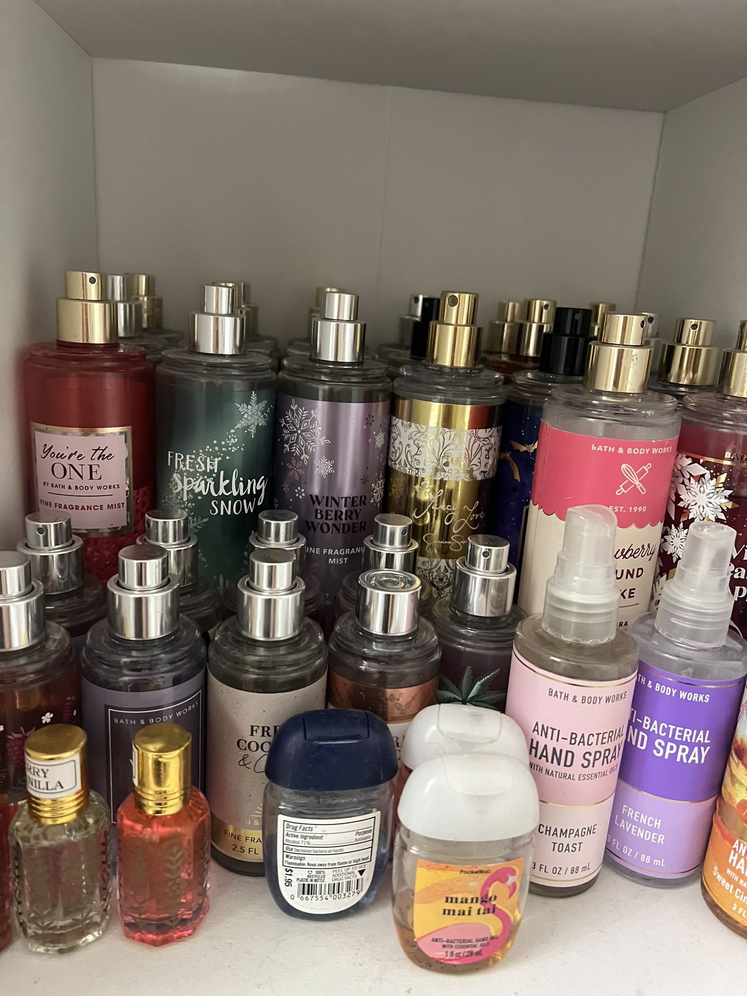 4 random bath and body works perfumes 