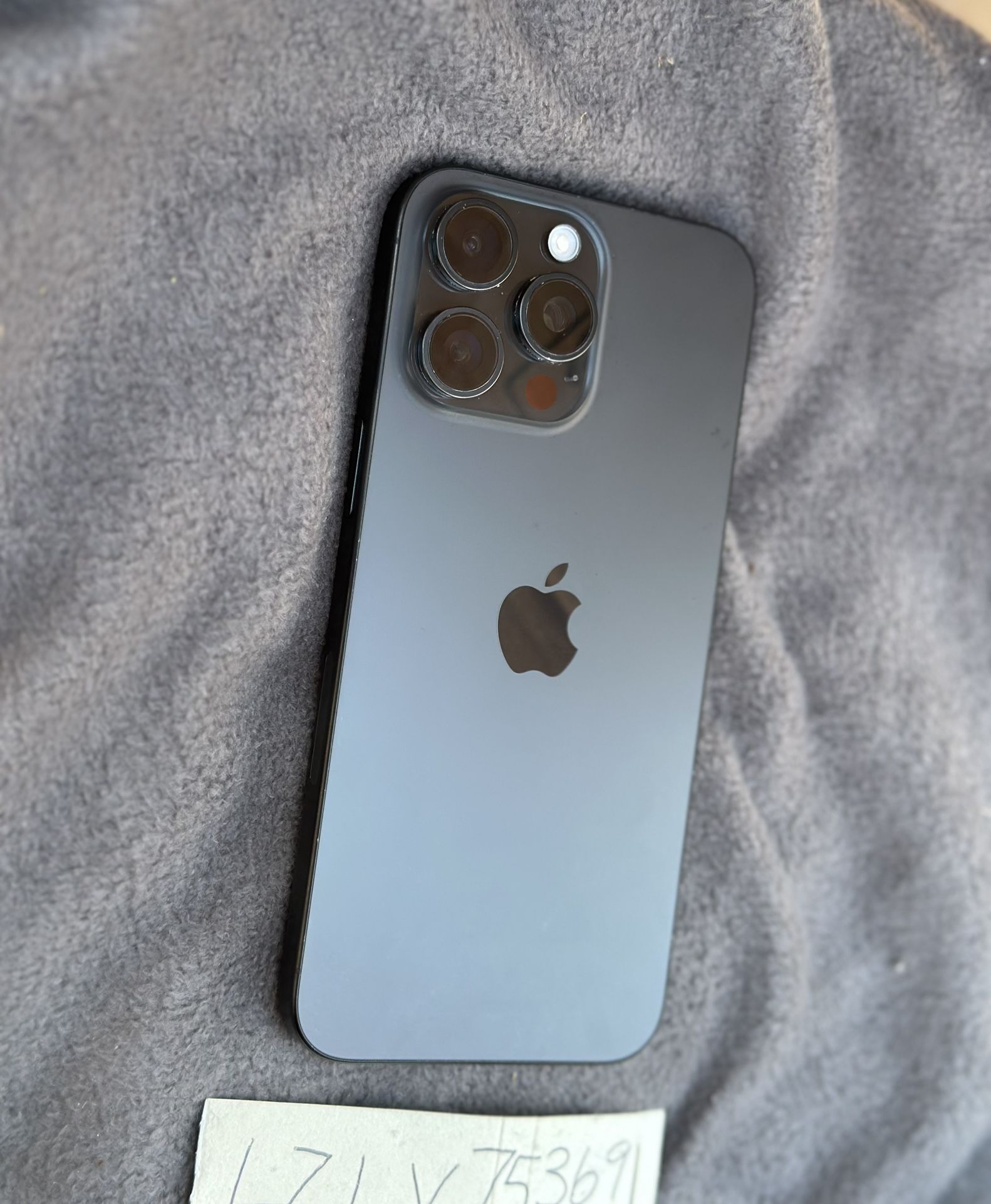 iPhone 15 Pro Max 512GB Unlocked