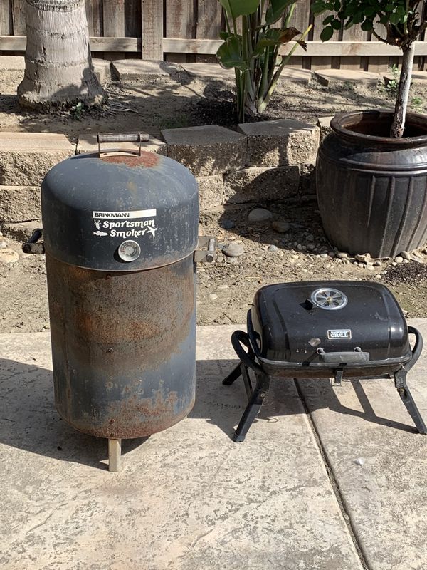 Brinkmann Sportsman Smoker and Grill + Tabletop bbq grill for travelers