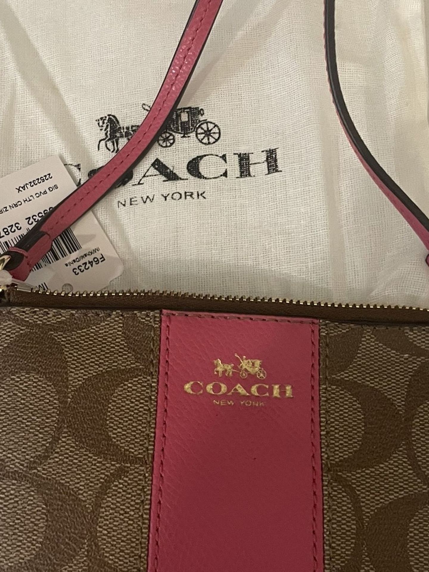 NEW Coach Wristlet 