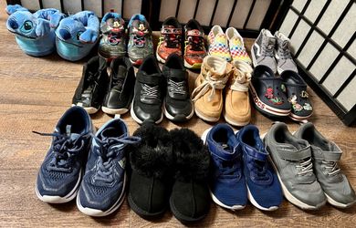 13 pairs/Boy shoes size 8-13