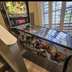 Avengers Premium Pinball