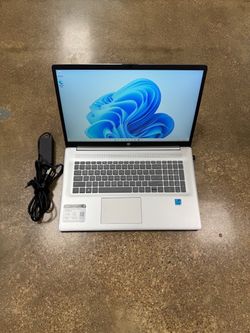 HP pavilion Laptop 512GB SSD, 17 inch ,8GB RAM, Win 11, Microsoft Office installed