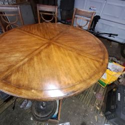 Ashley Furniture Dining Table And 6 Chairs