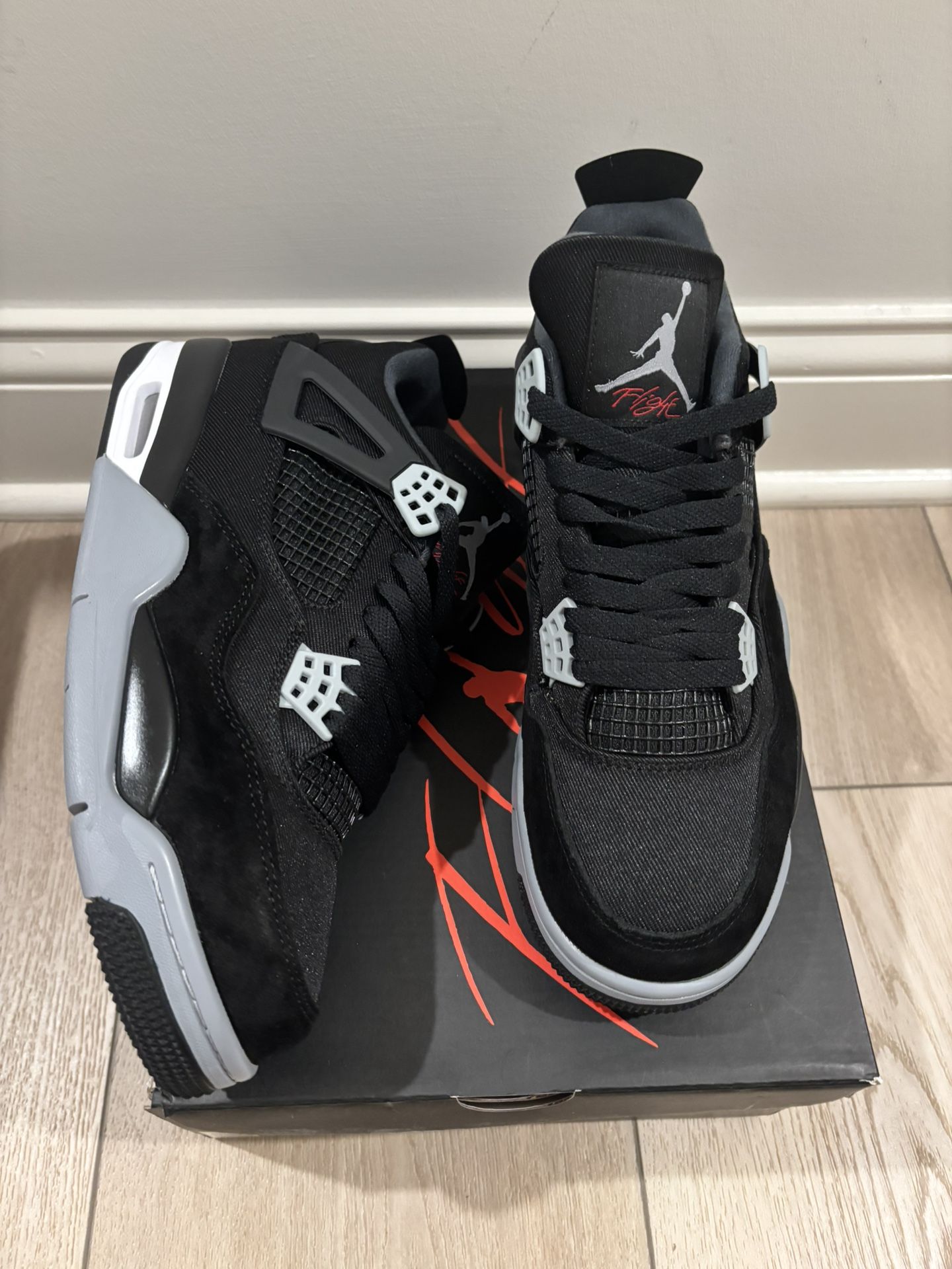 Retro 4 Canvas size 9.5