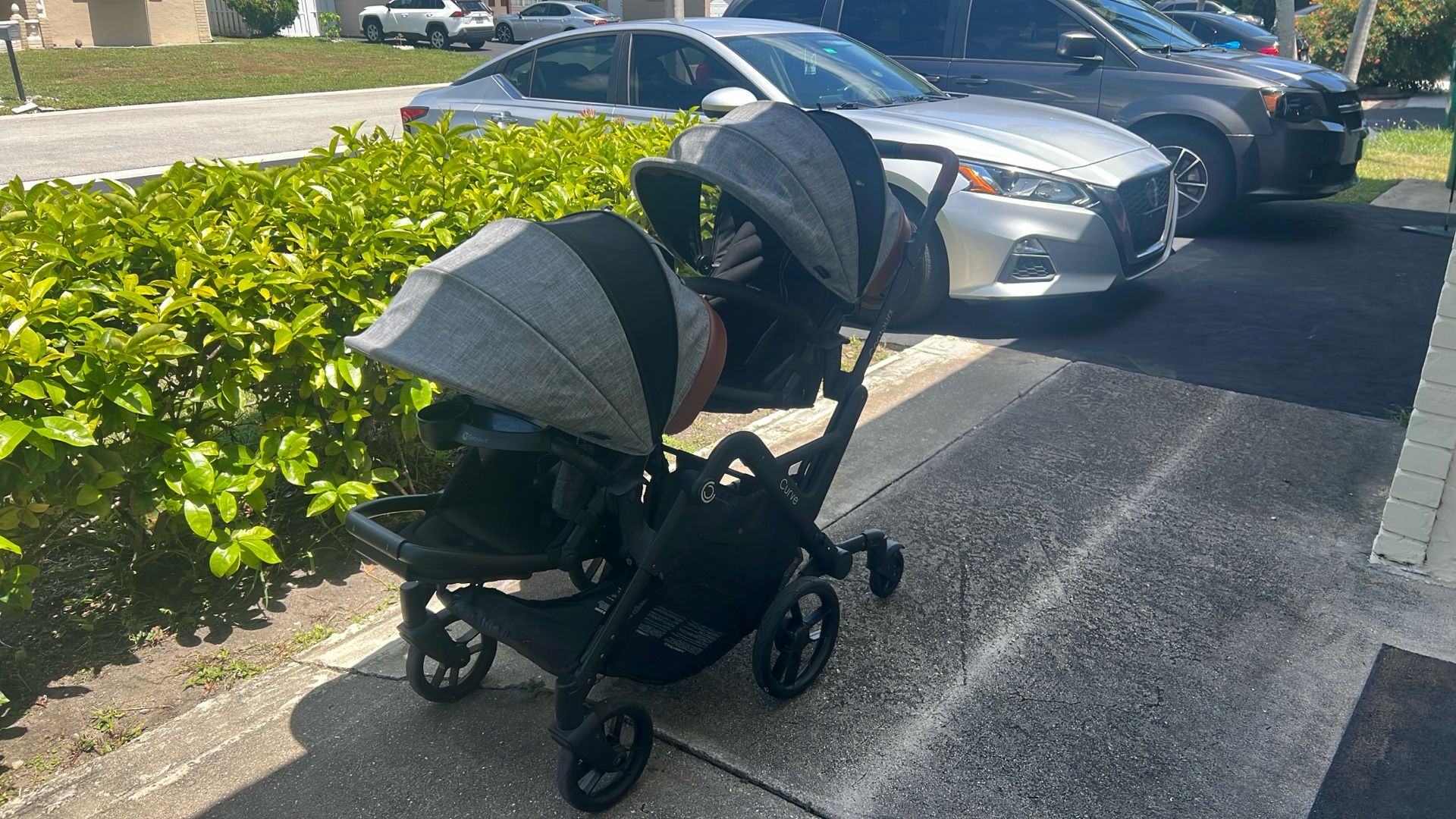 Double Stroller - Tandem Contour Curve W Baby Seat Attachment