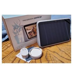 Meta Portal Go - Portable Smart Video Calling 10” Touch Screen with Battery and Bluetooth Speaker - Light Grey

