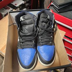 Air Jordan 1 Retro High Royal Toe GS Size 4.5y Basketball Sneakers 575441-041