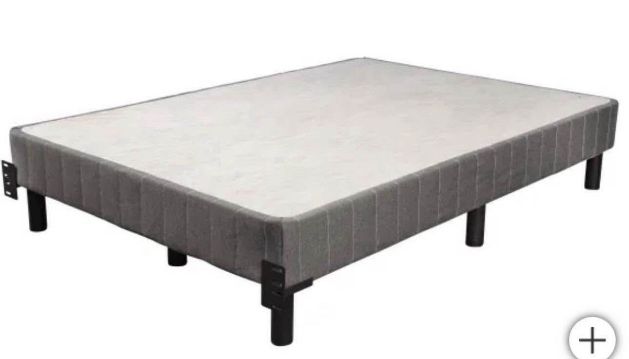 7" Metal Foundation Bed Base with Headboard Bracket and Legs Queen