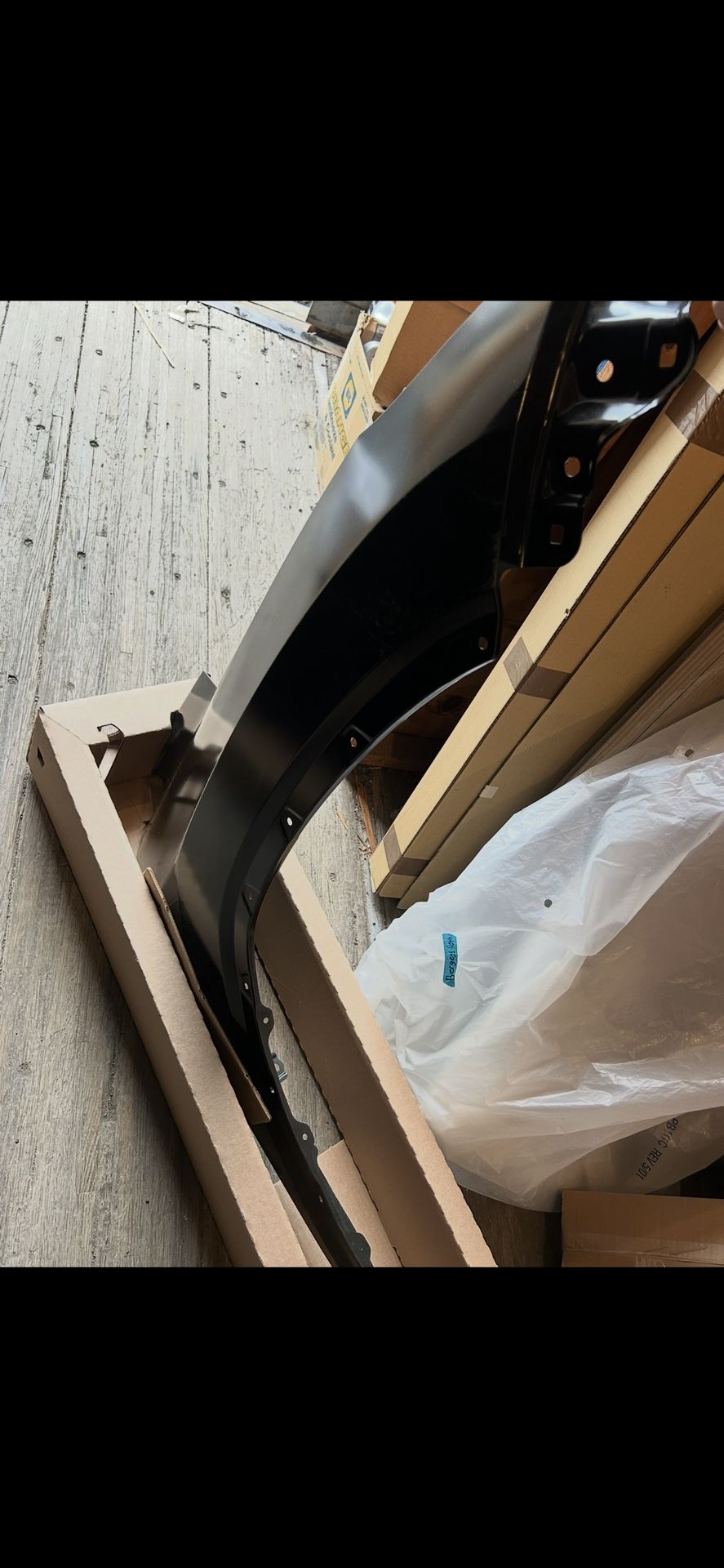 2016, 2017, 2018, 2019, 2020, 2021, 2022 Lexus RX350, RX350L, RX450h, RX450hL Part- Right Passenger Fender. OEM