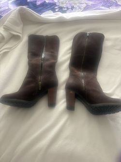 7 1/2 Timberline Boots $50