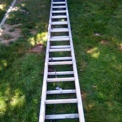 Louisville32 Ft Ladder Like New