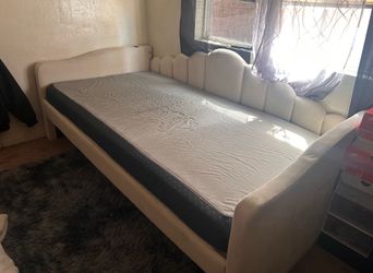 Twin bed  with mattress