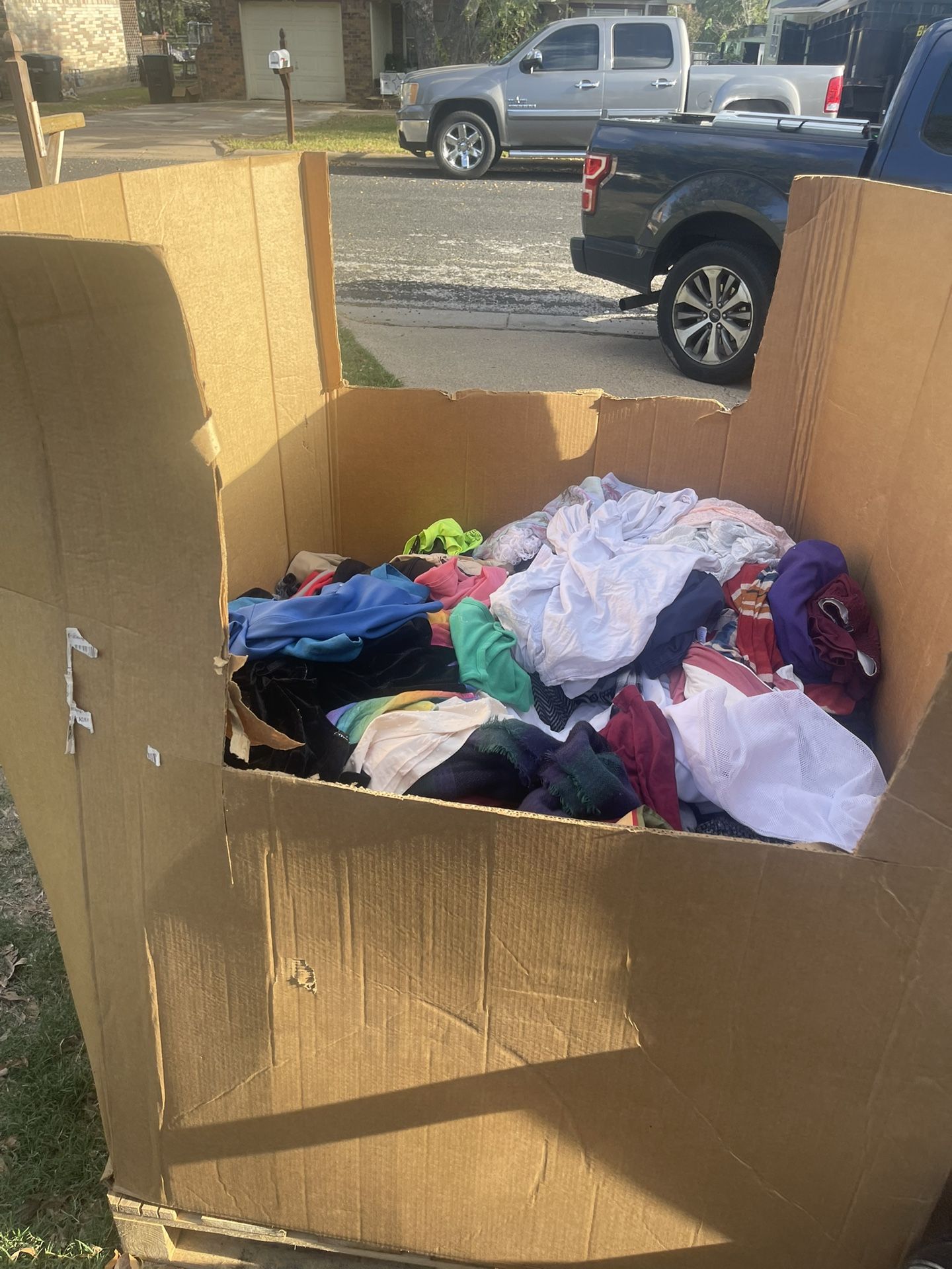 Pallet For Sale (clothing Pallet USED)