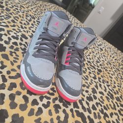 Nike Air Jordan Flight, Girls 7Y/Women 8.5