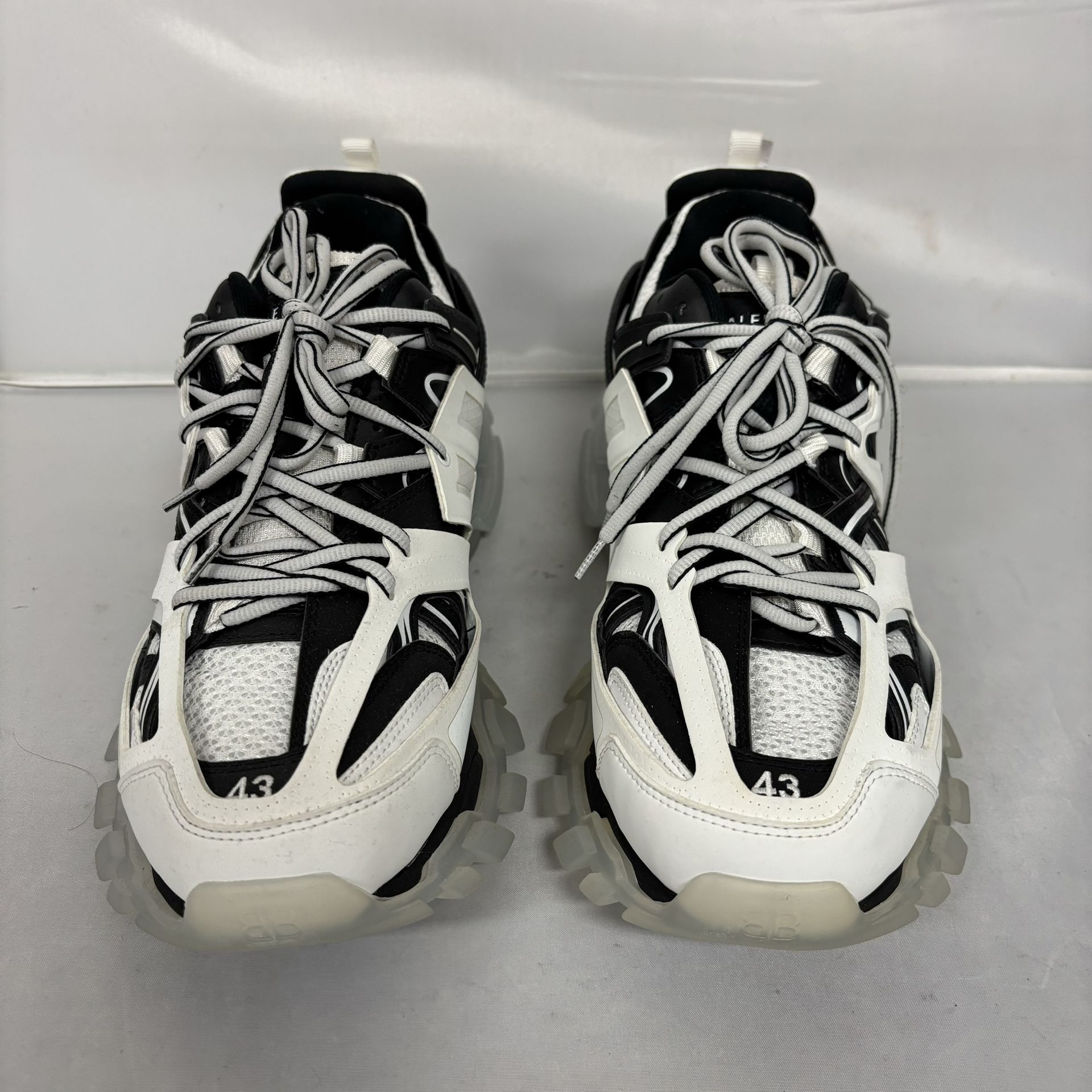 Balenciaga Track 2 Black And White SIZE 45 Balenciaga Track 2 Black And White SIZE 45