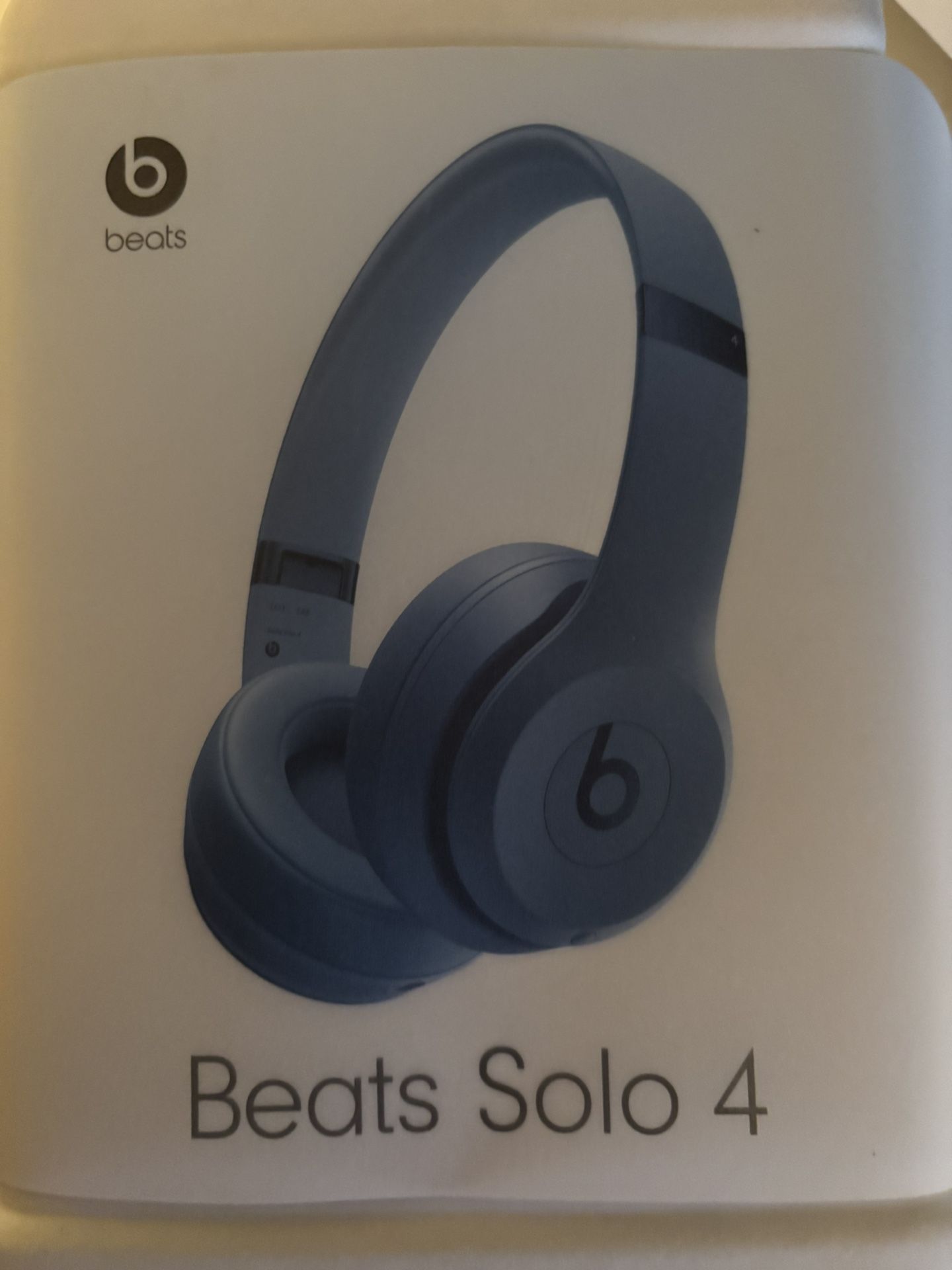 Beats Solo 4