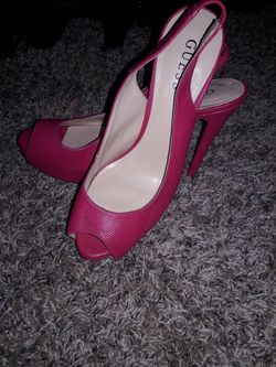 Size 7 Hot Pink 2 inch Guess heels