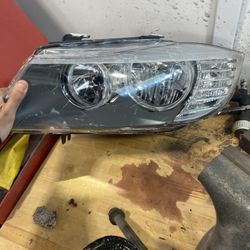BMW E90 E91 Driverside Headlight