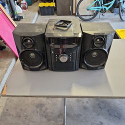 Sharp 5 Disc Stereo System