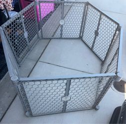 Play pen