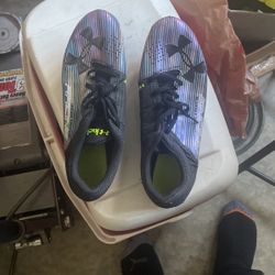 Under Armpit Sprint Shoe