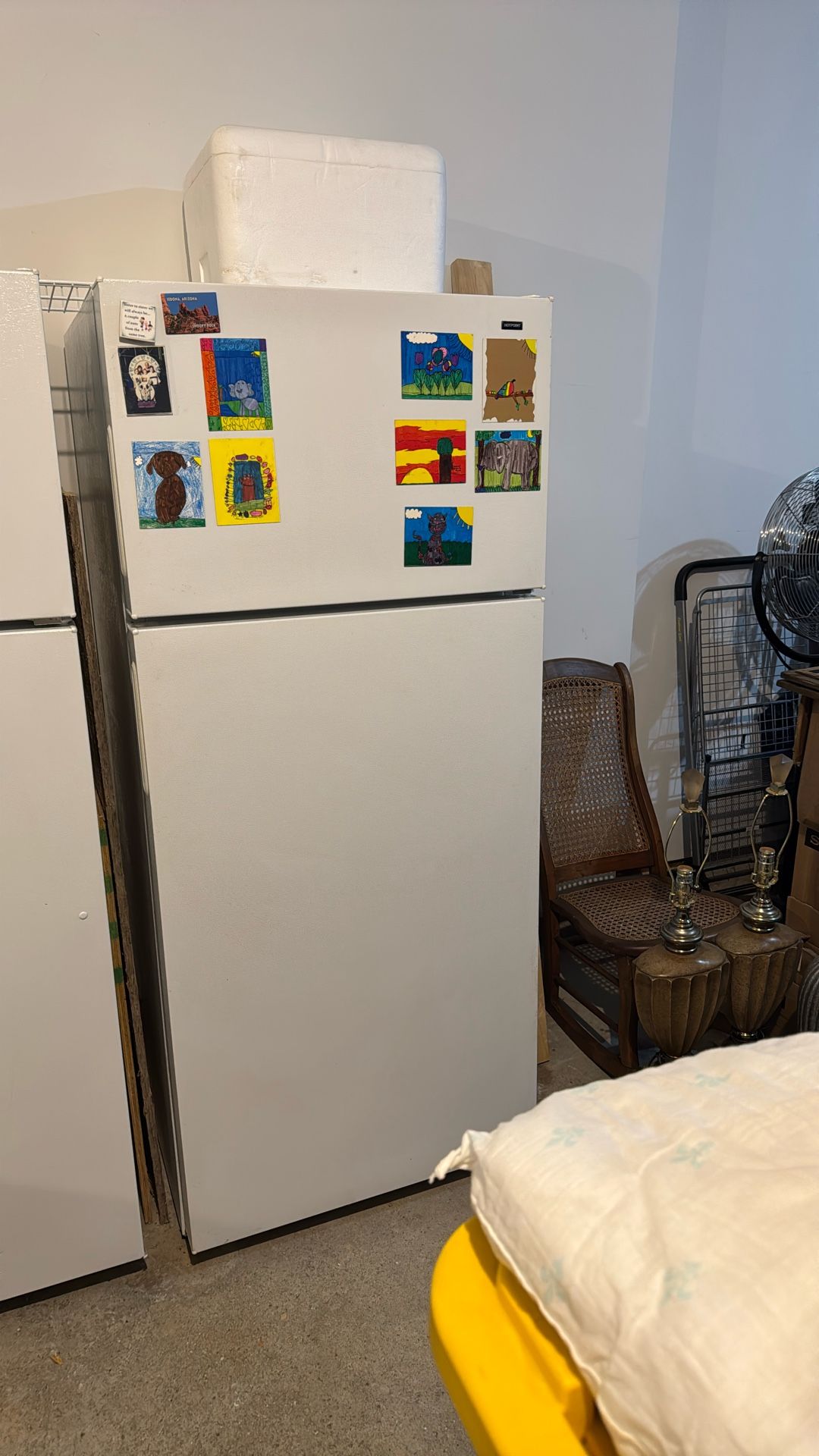 Garage Fridge White Hot point!!