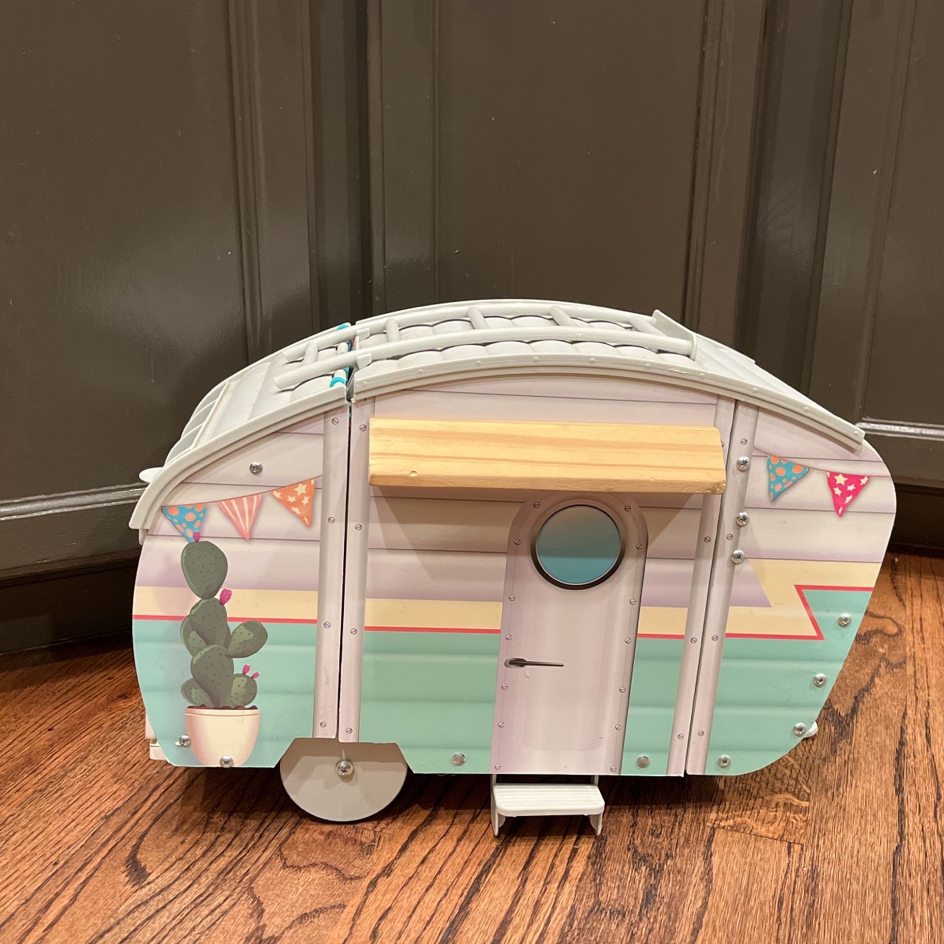 KidKraft Camper Trailer