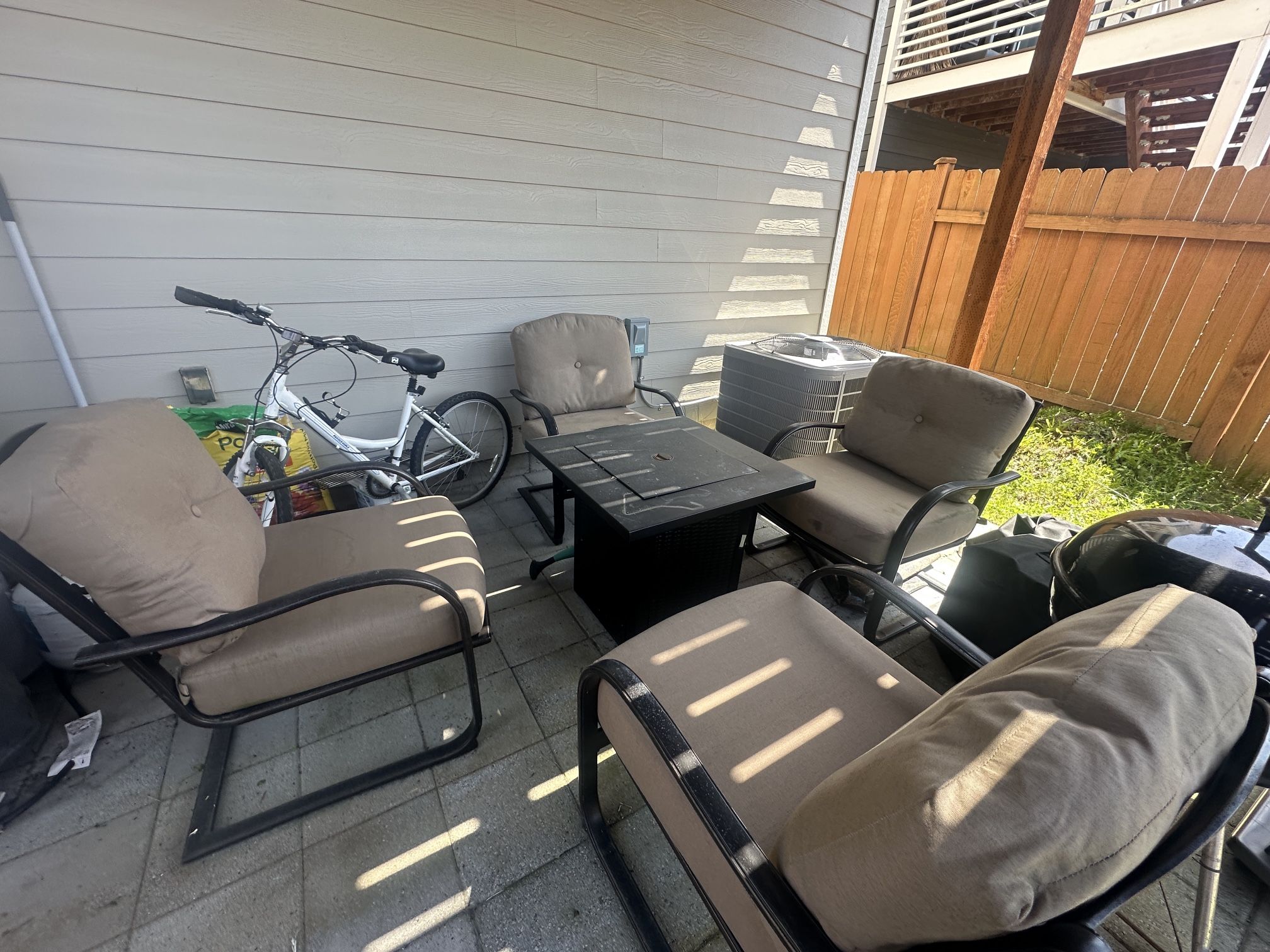 4 Out Door Seats